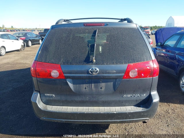 12706913 :رقم المزاد ، 5TDKK4CC5AS303399 vin ، 2010 Toyota Sienna Le V6 مزاد بيع