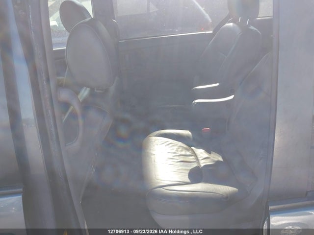 12706913 :رقم المزاد ، 5TDKK4CC5AS303399 vin ، 2010 Toyota Sienna Le V6 مزاد بيع