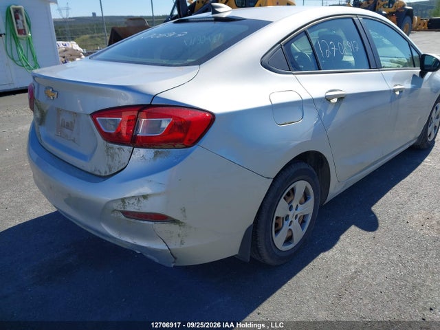 Chevrolet Cruze Ls Auto 2018 1G1BC5SM4J7236424 Image 12