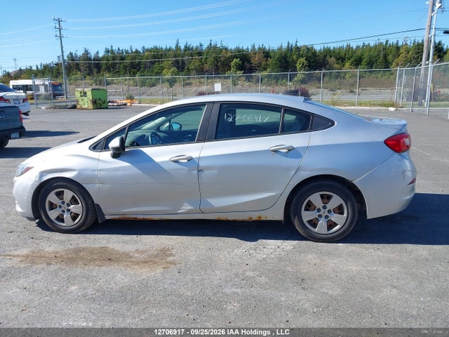 Chevrolet Cruze Ls Auto 2018 1G1BC5SM4J7236424 Image 15