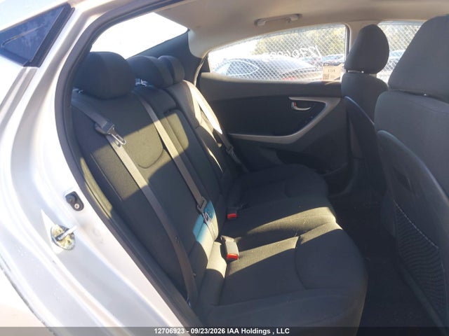 12706923 :رقم المزاد ، KMHDH4AH7FU383597 vin ، 2015 Hyundai Elantra Se/sport/limited مزاد بيع