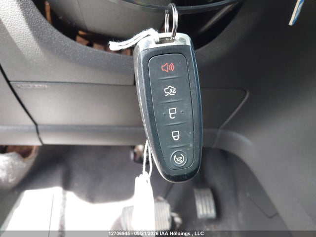 Продаж на аукціоні авто 2019 Ford Escape Se, vin: 1FMCU9GD4KUB13634, номер лоту: 12706945