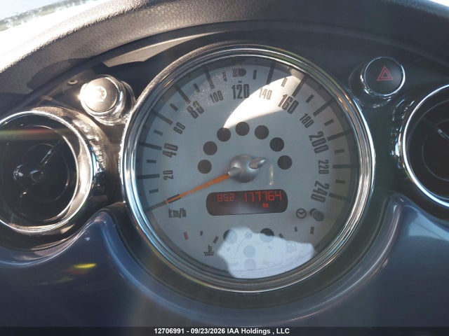 Продажа на аукционе авто 2005 Mini Cooper, vin: WMWRF33525TF63278, номер лота: 12706991