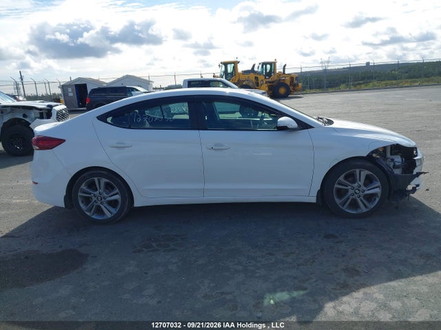 12707032 :رقم المزاد ، KMHD84LF5HU217965 vin ، 2017 Hyundai Elantra Gls مزاد بيع