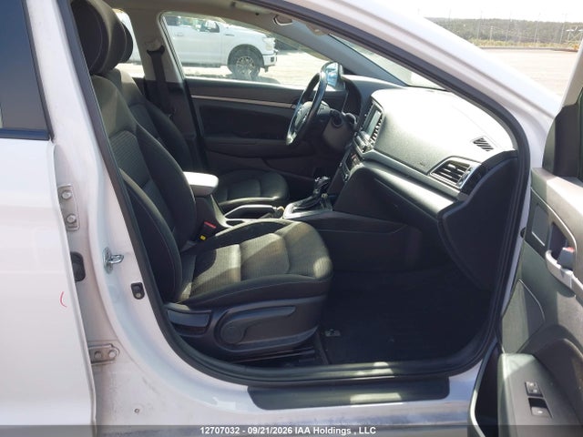 12707032 :رقم المزاد ، KMHD84LF5HU217965 vin ، 2017 Hyundai Elantra Gls مزاد بيع