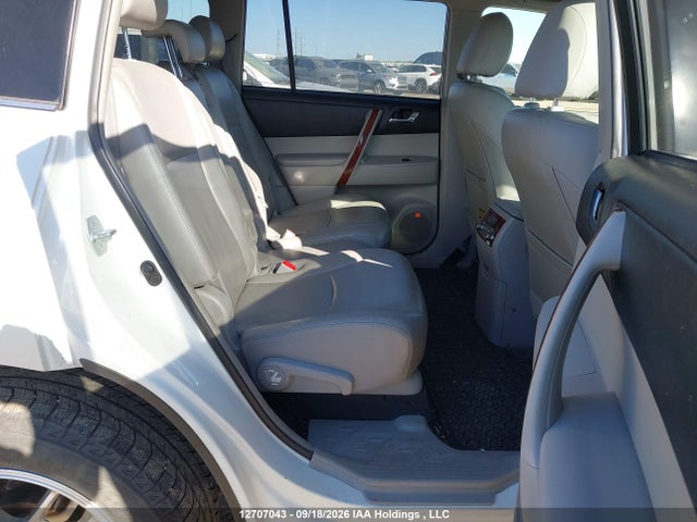 12707043 :رقم المزاد ، JTEDC3EH5C2004736 vin ، 2012 Toyota Highlander Hybrid Limited مزاد بيع