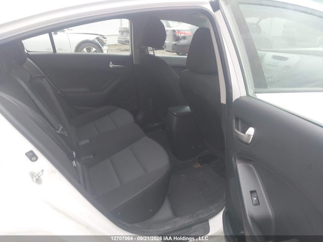 KIA FORTE LX 2017 3KPFK4A77HE120405 Image 8
