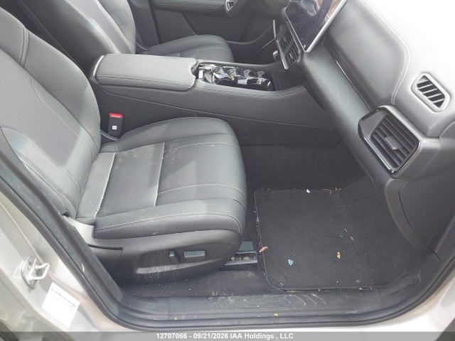 Продажа на аукционе авто 2024 Vinfast Vf 8 Eco, vin: RLLV1AEB8RH007012, номер лота: 12707066