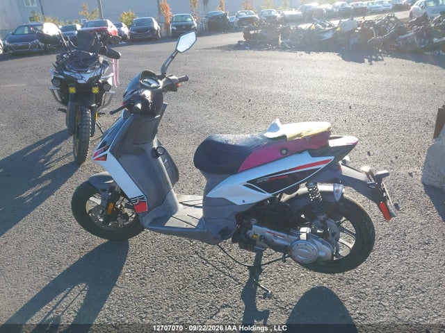 Aukcja sprzedaży 2017 Aprilia Sr Motard 50, vin: ZD4C506B9H4001938, numer aukcji: 12707070