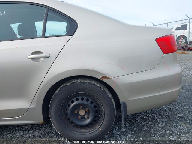 Продажа на аукционе авто 2013 Volkswagen Jetta 2.0l Trendline/2.0l Trendline+, vin: 3VW2K7AJ9DM209322, номер лота: 12707090