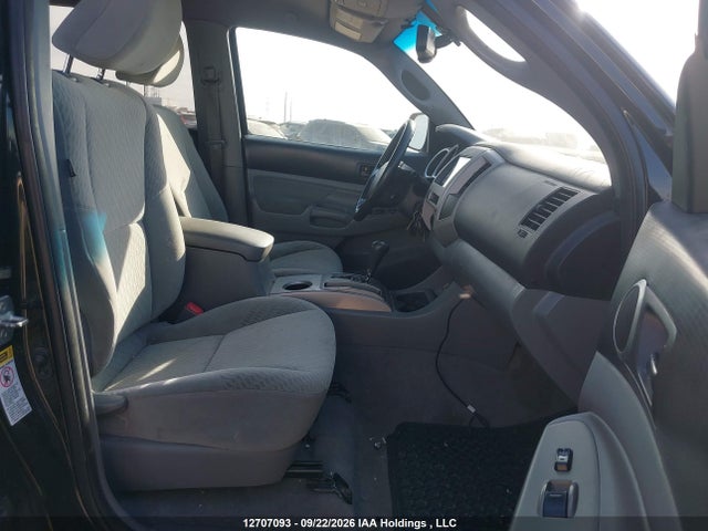 12707093 :رقم المزاد ، 5TEMU4FNXAZ727938 vin ، 2010 Toyota Tacoma Double Cab Long Bed مزاد بيع