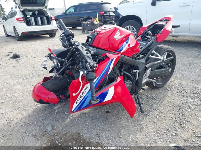 MLHRH1564T5200192 Honda CBR650 R