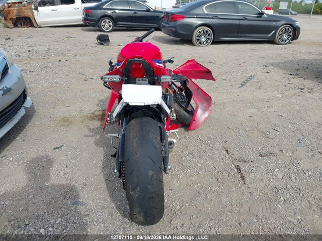 MLHRH1564T5200192 Honda CBR650 R