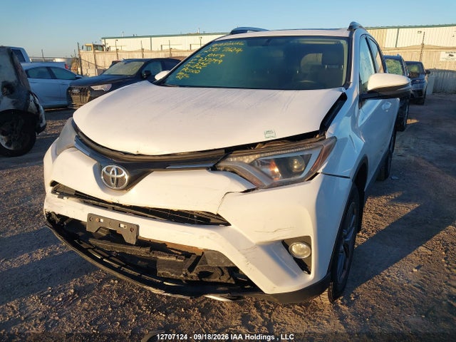 Toyota Rav4 Xle 2016 2T3WFREV7GW237799 Image 2