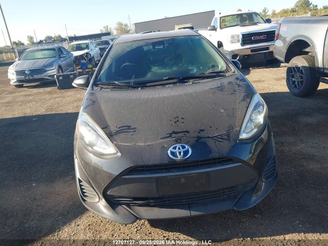 Toyota PRIUS C 2019 JTDKDTB32K1629861 Image 12