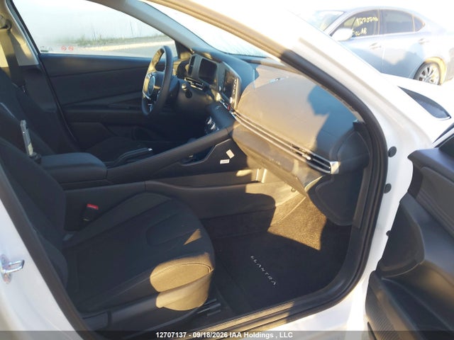 KMHLM4DG8TU195550 Hyundai Elantra Sel Sport