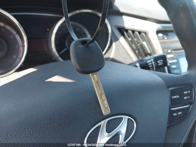 2012 Hyundai Sonata Gls მანქანა იყიდება აუქციონზე, vin: 5NPEB4AC2CH490206, აუქციონის ნომერი: 12707180