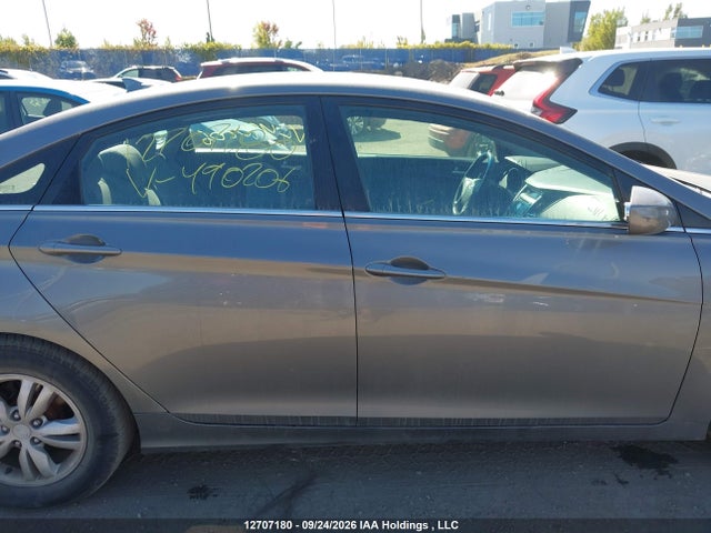 2012 Hyundai Sonata Gls მანქანა იყიდება აუქციონზე, vin: 5NPEB4AC2CH490206, აუქციონის ნომერი: 12707180