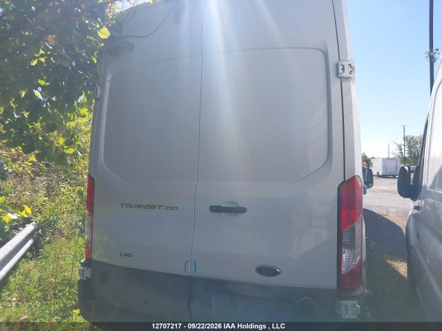Ford Transit T-250 2025 1FTBR2X81SKA62276 Image 16