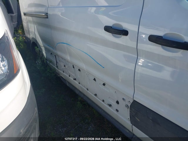 Ford Transit T-250 2025 1FTBR2X81SKA62276 Image 17
