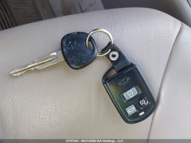 12707243 :رقم المزاد ، KMHWF25H24A920064 vin ، 2004 Hyundai Sonata Gl V6 مزاد بيع