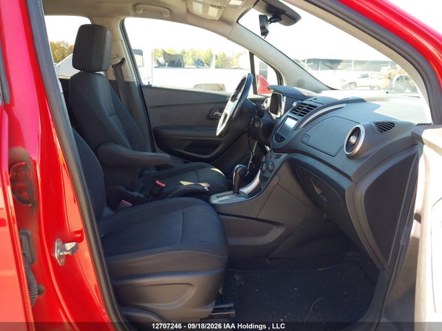 3GNCJPSB6GL268699 Chevrolet Trax Lt