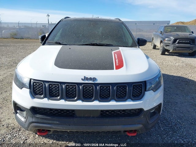 12707253 :رقم المزاد ، 3C4NJDDN5PT557287 vin ، 2023 Jeep Compass Trailhawk مزاد بيع