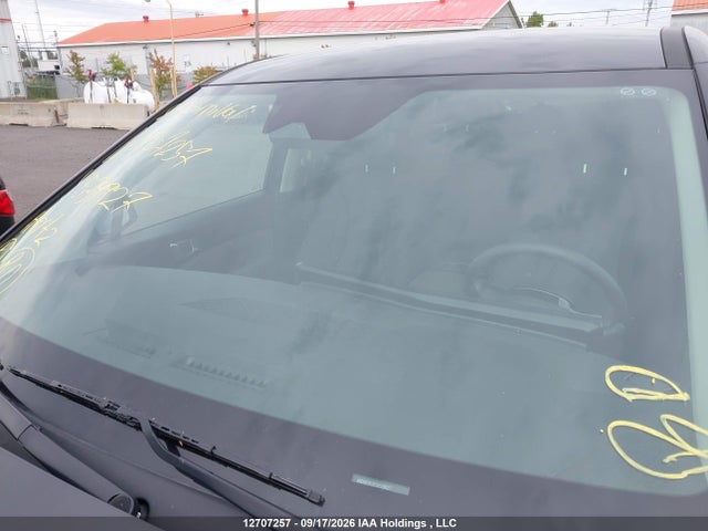 Продажа на аукционе авто 2025 Kia Carnival Lx/lxs, vin: KNDNB5K33S6539927, номер лота: 12707257