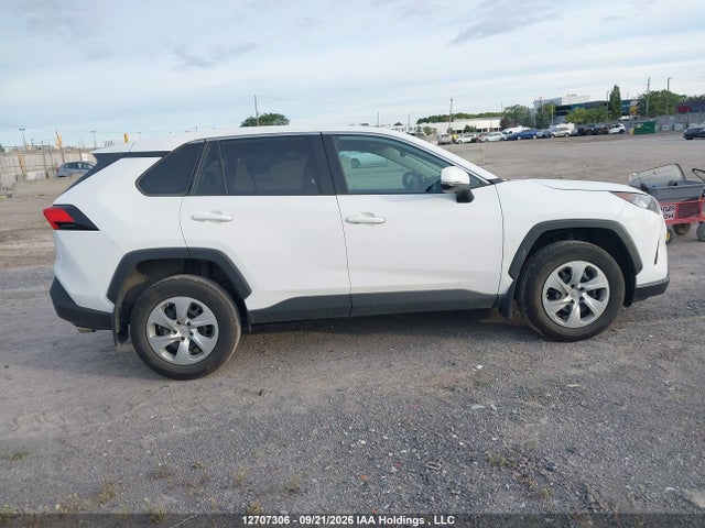 12707306 :رقم المزاد ، 2T3Z1RFV6NW195584 vin ، 2022 Toyota Rav4 Le مزاد بيع
