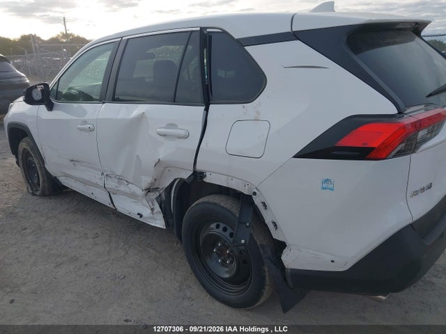 12707306 :رقم المزاد ، 2T3Z1RFV6NW195584 vin ، 2022 Toyota Rav4 Le مزاد بيع