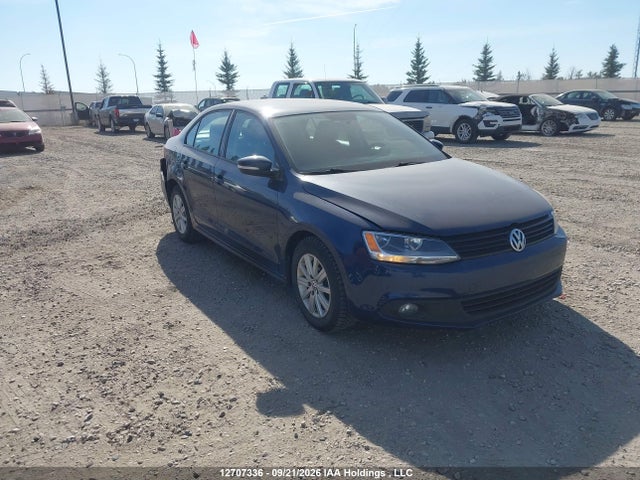 12707336 :رقم المزاد ، 3VWDK7AJ8DM365456 vin ، 2013 Volkswagen Jetta Se مزاد بيع