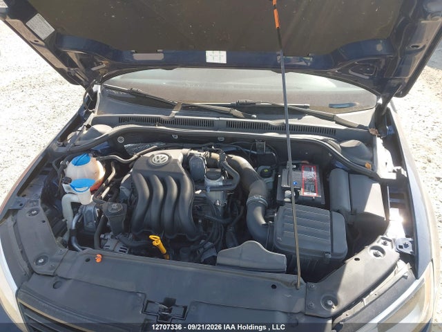 12707336 :رقم المزاد ، 3VWDK7AJ8DM365456 vin ، 2013 Volkswagen Jetta Se مزاد بيع