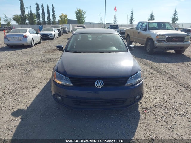 12707336 :رقم المزاد ، 3VWDK7AJ8DM365456 vin ، 2013 Volkswagen Jetta Se مزاد بيع