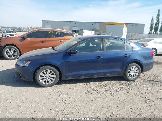 12707336 :رقم المزاد ، 3VWDK7AJ8DM365456 vin ، 2013 Volkswagen Jetta Se مزاد بيع