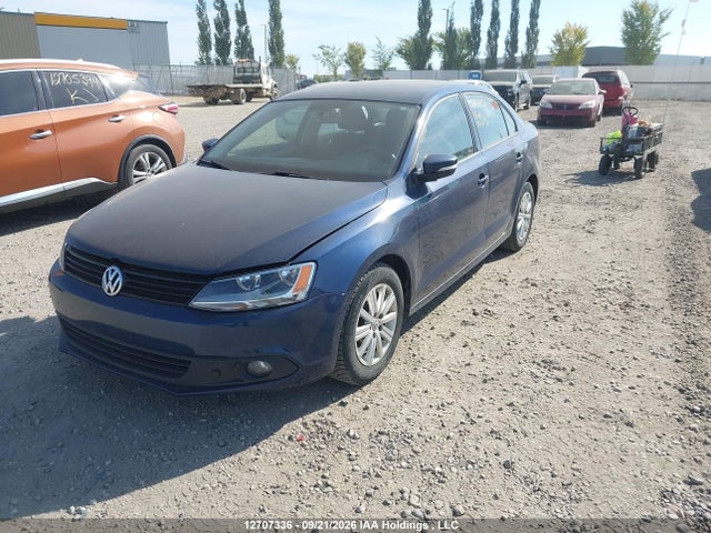12707336 :رقم المزاد ، 3VWDK7AJ8DM365456 vin ، 2013 Volkswagen Jetta Se مزاد بيع