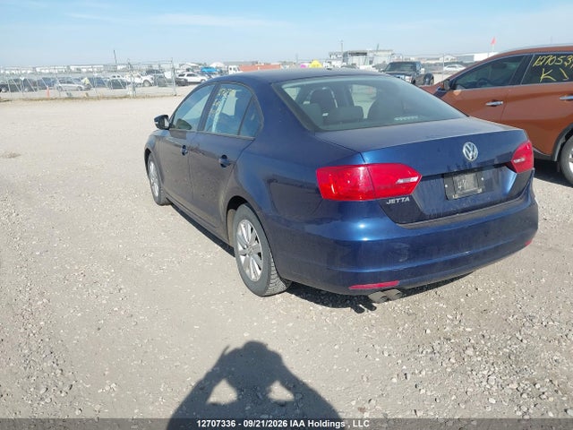 12707336 :رقم المزاد ، 3VWDK7AJ8DM365456 vin ، 2013 Volkswagen Jetta Se مزاد بيع