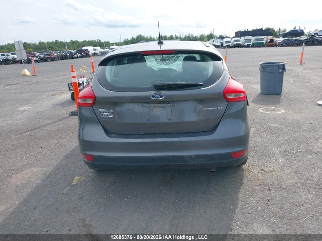 Ford FOCUS SE 2015 1FADP3K29FL376836 Image 16