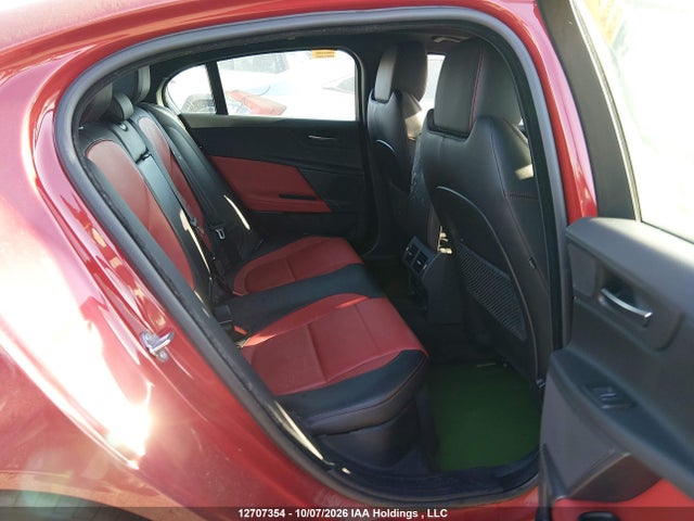 Продажа на аукционе авто 2018 Jaguar Xe 25t R-sport, vin: SAJAL4FX9JCP22933, номер лота: 12707354