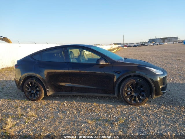 2022 Tesla Model Y Long Range მანქანა იყიდება აუქციონზე, vin: 7SAYGDEE5NF469395, აუქციონის ნომერი: 12707364