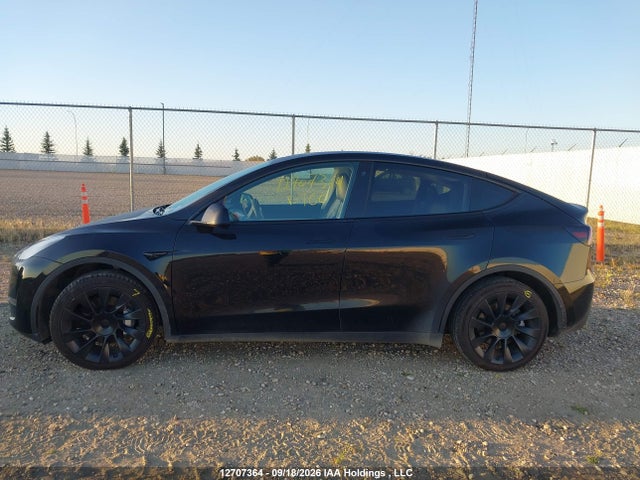 2022 Tesla Model Y Long Range მანქანა იყიდება აუქციონზე, vin: 7SAYGDEE5NF469395, აუქციონის ნომერი: 12707364