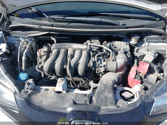 Honda Fit 2016 3HGGK5H51GM106911 Image 10