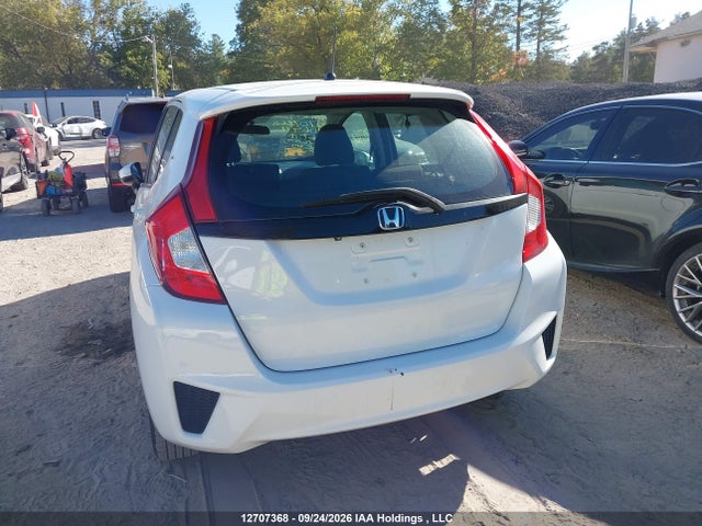 Honda Fit 2016 3HGGK5H51GM106911 Image 16