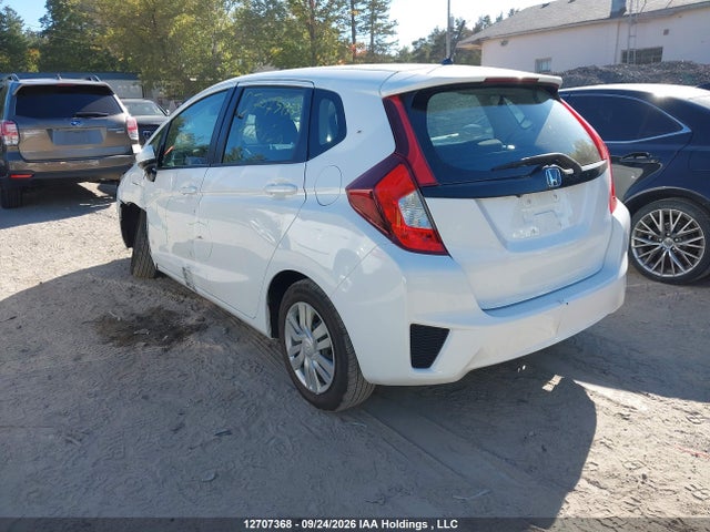 Honda Fit 2016 3HGGK5H51GM106911 Image 3