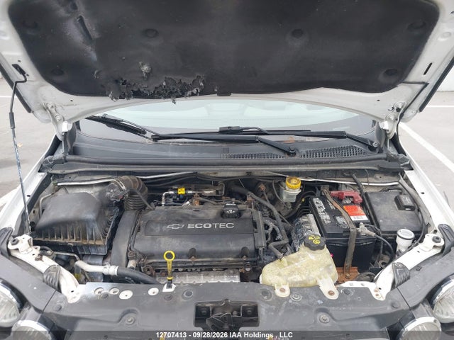 2015 Chevrolet Sonic მანქანა იყიდება აუქციონზე, vin: 1G1JC6SH0F4196548, აუქციონის ნომერი: 12707413
