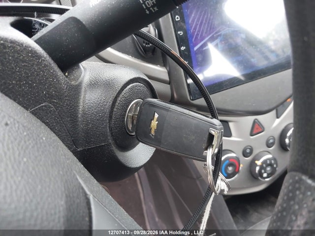 2015 Chevrolet Sonic მანქანა იყიდება აუქციონზე, vin: 1G1JC6SH0F4196548, აუქციონის ნომერი: 12707413