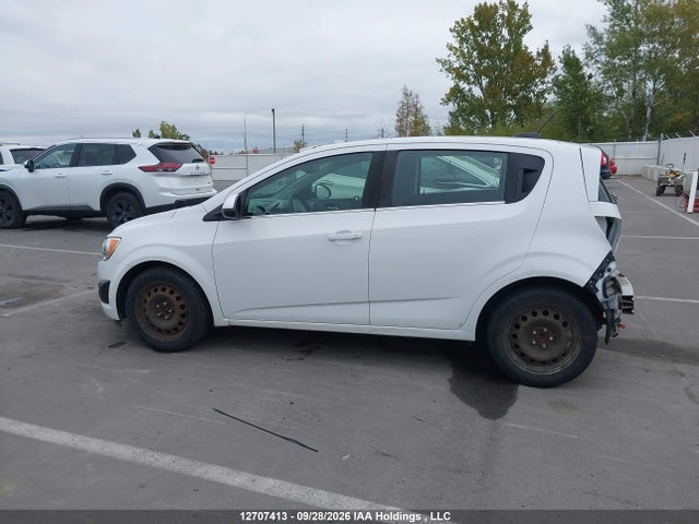 2015 Chevrolet Sonic მანქანა იყიდება აუქციონზე, vin: 1G1JC6SH0F4196548, აუქციონის ნომერი: 12707413