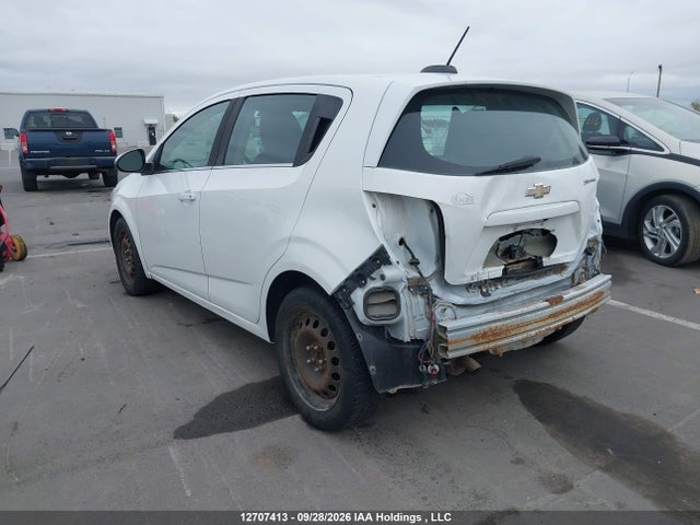 2015 Chevrolet Sonic მანქანა იყიდება აუქციონზე, vin: 1G1JC6SH0F4196548, აუქციონის ნომერი: 12707413