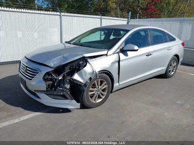 Hyundai SONATA GL 2017 5NPE24AF3HH486005 Image 2
