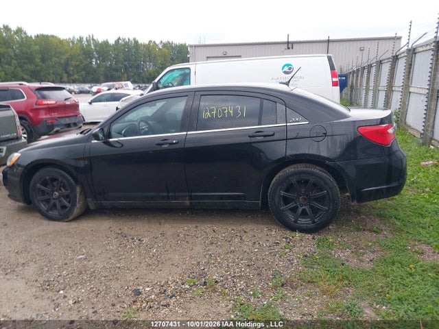 Продаж на аукціоні авто 2014 Chrysler 200 Lx, vin: 1C3CCBAB5EN111836, номер лоту: 12707431