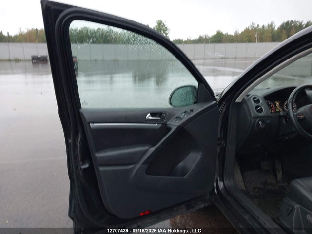 Aukcja sprzedaży 2015 Volkswagen Tiguan S/se/sel/r-line, vin: WVGJV7AXXFW518810, numer aukcji: 12707439